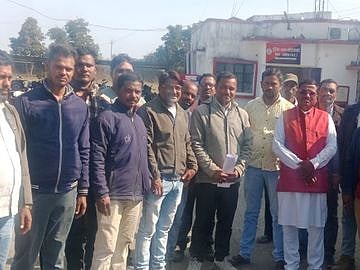 MP: उमरिया में बिना नोटिस निकाले 35 मजदूर, आधी तनख्वाह पर काम कराने का आरोप, जानिए क्या है मामला?