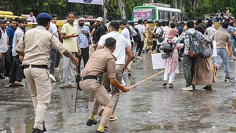 Siwan police firing