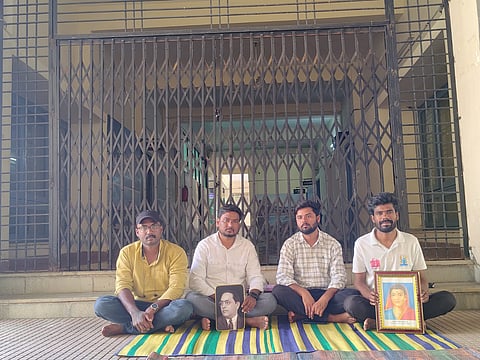 आंदोलनकारी छात्रों ने स्पष्ट किया है कि दमन, प्रतिबंध और FIR से छात्रों की शैक्षणिक मांगें समाप्त नहीं होंगी। 