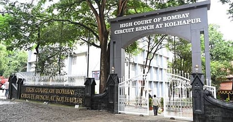 हाईकोर्ट ने कहा कि छात्रा को वैलिडिटी प्रमाणपत्र जमा करने के लिए तीन महीने का अतिरिक्त समय दिया जाना चाहिए।