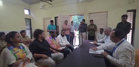 सुजात अम्बेडकर की अगुवाई में वंचित बहुजन अघाड़ी ने आईआईटी बॉम्बे निदेशक  शिरीष केदारे से मुलाकात कर साहिल वाकोडे के लिए न्याय की मांग की।