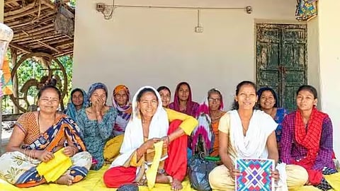Tharu women Dudhwa