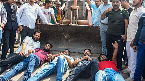 Lucknow District Court, illegal chambers demolished