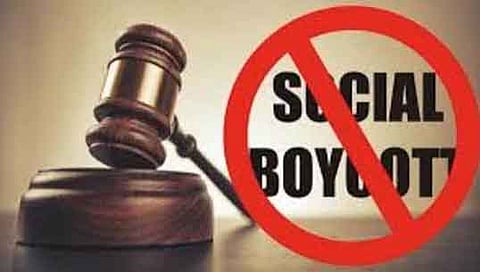 Gujarat: upper caste announces social boycott of 17 barber families