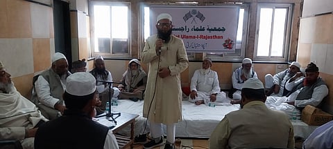 Officials deliberating opposition to the government's Surya Namaskar directive in the meeting of Jamiat-Ulema-Hind.