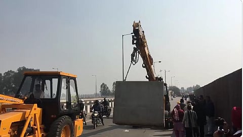 Haryana government is preparing to block the march with nails, cement blocks etc. 