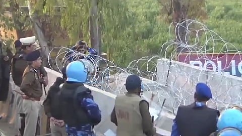 Amid the ongoing farmers protest, Haryana DGP inspected the Data Singhwala-Khanauri border and had a meeting with police officers on Sunday morning. 
