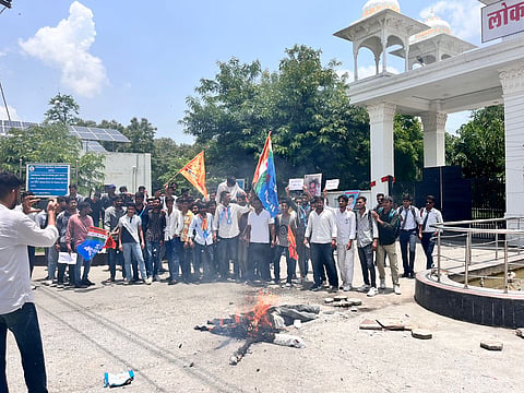 NSUI supporters protesting outside Mohanlal Sukhadia University Gate on Monday