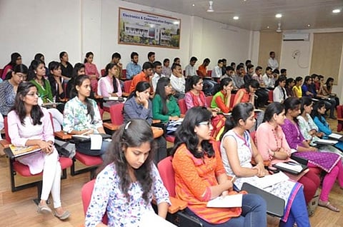 Girls studying agriculture in the 11th and 12th grades will receive an annual amount of ₹15,000. 