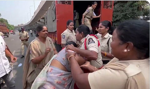 The family members of police constables have been staging protests at their respective battalions for last few days demanding implementation of 'ek police' system or uniform rules for all police personnel. 