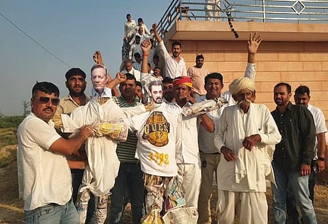Bishnoi community burns effigies of Salman Khan, Salim Khan 