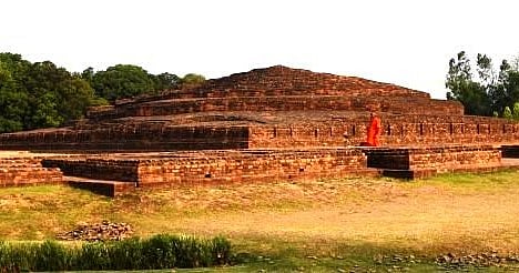  The relics, excavated from the Piprahwa Stupa—believed to be the ancient city of Kapilavastu, where Lord Buddha spent his early years—hold profound historical and spiritual importance.