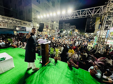 Akbar Owaisi intimidates cop, BJP threatens him with 'bulldozer reaction’
