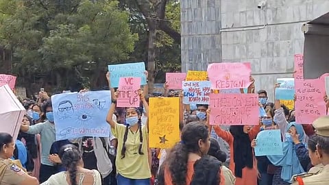 Students protest against the EFLU adminitration 