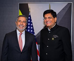 Piyush Goyal&Sanjay Mehrotra 