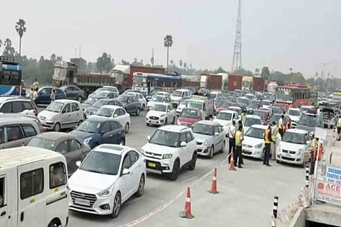 Hyderabad-Vijayawada highway sees heavy traffic ahead of Sankranti