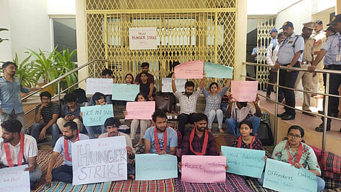 Students protest at HCU 