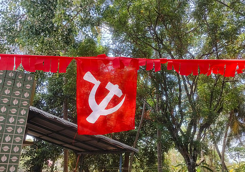 I-T Dept seizes Rs 1 crore from Thrissur District Committee of CPI(M)
