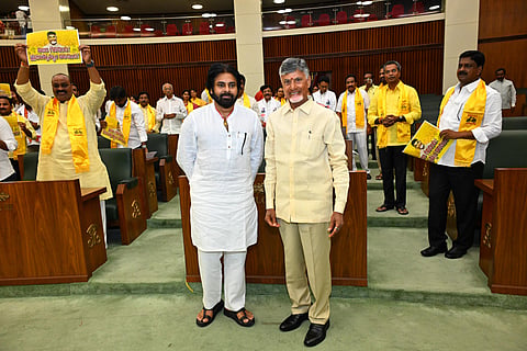 Andhra Pradesh: Chandrababu Naidu, Pawan Kalyan, Jagan take oath as MLAs
