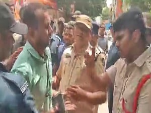 BRS student leaders held during protest at Telangana Public Service Commission