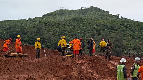 Shirur: Search continues for missing Kerala truck driver, body of woman recovered