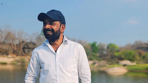 Telangana police register rape case against folk singer Mallikteja 
