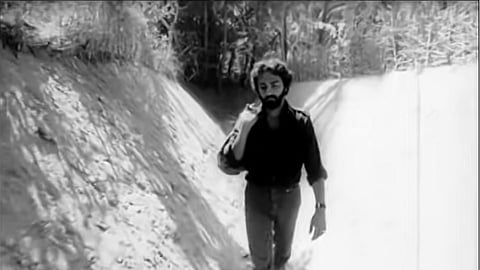 Screenshot from 'Amma Ariyan'
