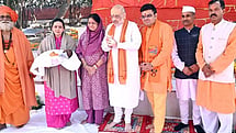 Union Home Minister Amit Shah along with family members visited Akshayva.