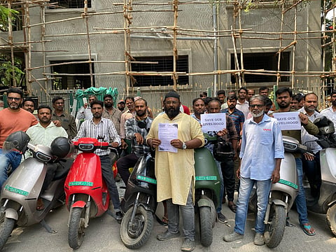 Bike taxi riders met Transport Minister B Ramalinga Reddy and urged him to protect their livelihoods. 