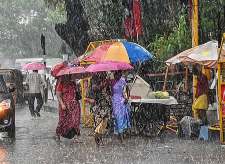 Heavy rain forces temporary closure of all major tourist spots in Ooty
