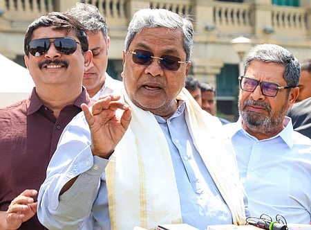 Centre yielding to US pressure on Russian oil imports: Siddaramaiah