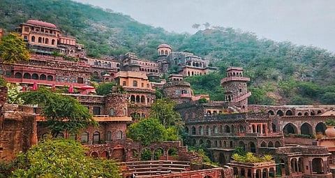 5 Popular Places to Visit Near Delhi NCR for Families 