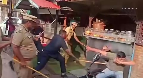 CM's security personnel assaulting KSU activists in Alappuzha on December 15 