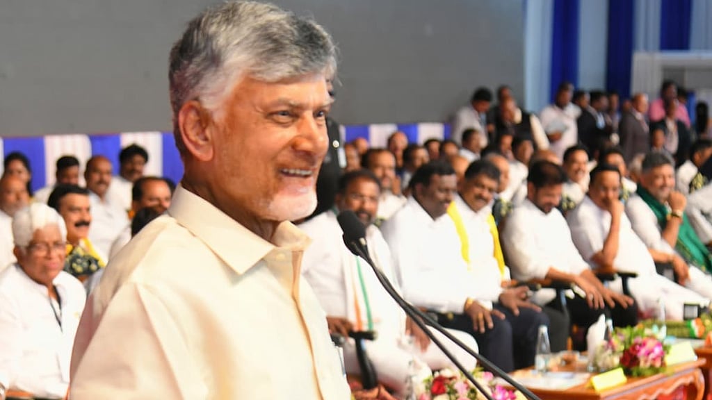 Chandrababu Naidu calls Godavari-Cauvery interlinking a national project at Tungabhadra dam event