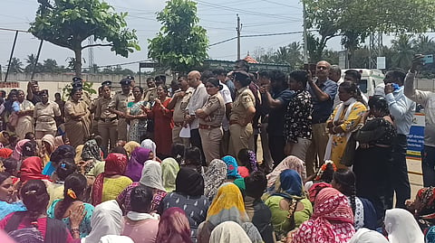 Workers of Shahi Exports in Maddur in Mandya district protest against a change in PF withdrawal rules. 