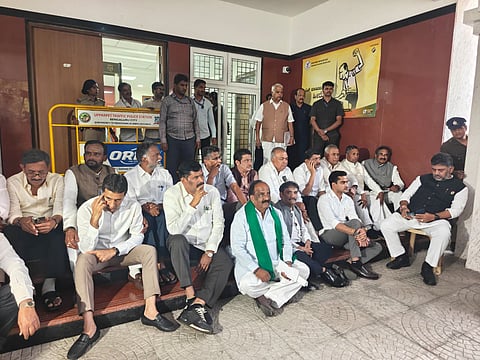 Form 7 deletions: CM DK Shivakumar, ministers and MLAs stage sit-in-dharna outside CEO’s office