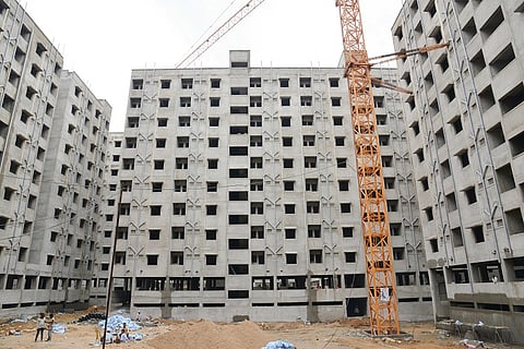 5 dead, 2 injured in accident at TRS govt’s 2BHK scheme site