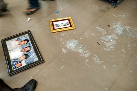 ഹൈദ്രാബാദ് യൂണിവേഴ്‌സിറ്റി വി.സി വീണ്ടും ഓഫിസിലെത്തി, വിദ്യാർത്ഥികൾ പ്രതിഷേധം തുടരുന്നു