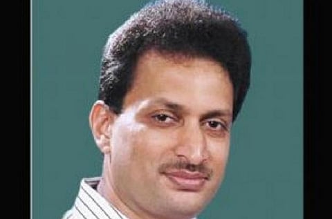 BJP MP Ananth Kumar Hegde caught on camera beating up doctor at Karnataka hospital  