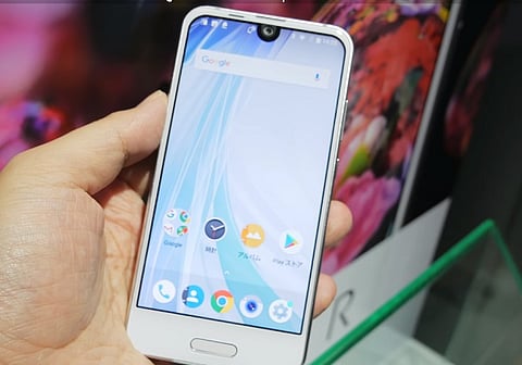 Sharp launches bezel-less iPhone X rival ‘Aquos R Compact’