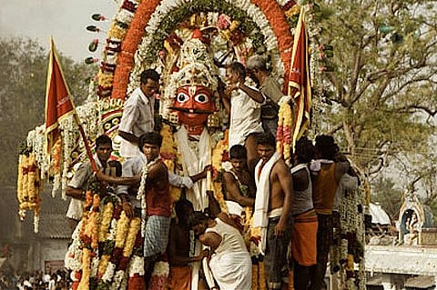 Mahabharata characters come alive at this festival celebrating gender-fluid Aravanis