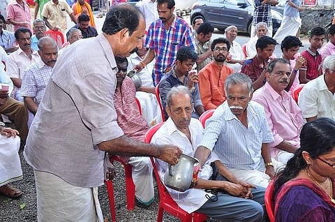 டீக்கு பதில் மோர். கேரளாவில் பிரச்சார உத்தியை மாற்றி அமைக்கும் பிஜெபி