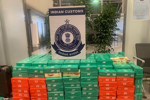 The Bengaluru customs officials seized 48,000 cigarette sticks worth Rs 8.16 lakh from the two accused.