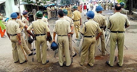 Tensions run high in Dakshina Kannada, stones pelted at RSS activist's funeral procession