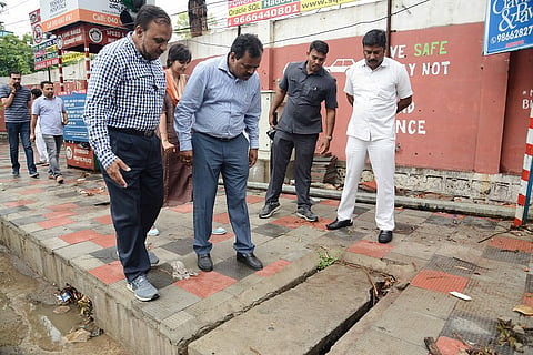 Monsoon in Hyd: GHMC conducts review meet, identifies 160 inundation points to tackle