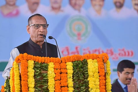 Governor Narasimham criticizes Nayantara Sahgal over 'intolerance' at Hyd Lit Fest