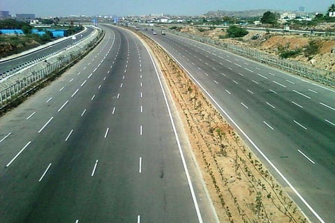 Cyberabad police allows movement of cars on ORR 