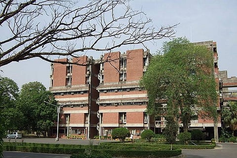 'Thesis that ragging is good for first year students is simple bulls***t': An IIT-K professor writes 