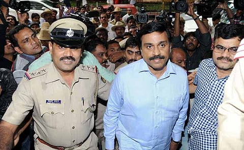   SC says no to Janardhana Reddy for campaigning in Ballari 