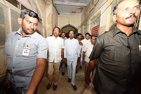 Telangana govt holds off Osmania hospital demolition, to consult all Hyderabad MLAs